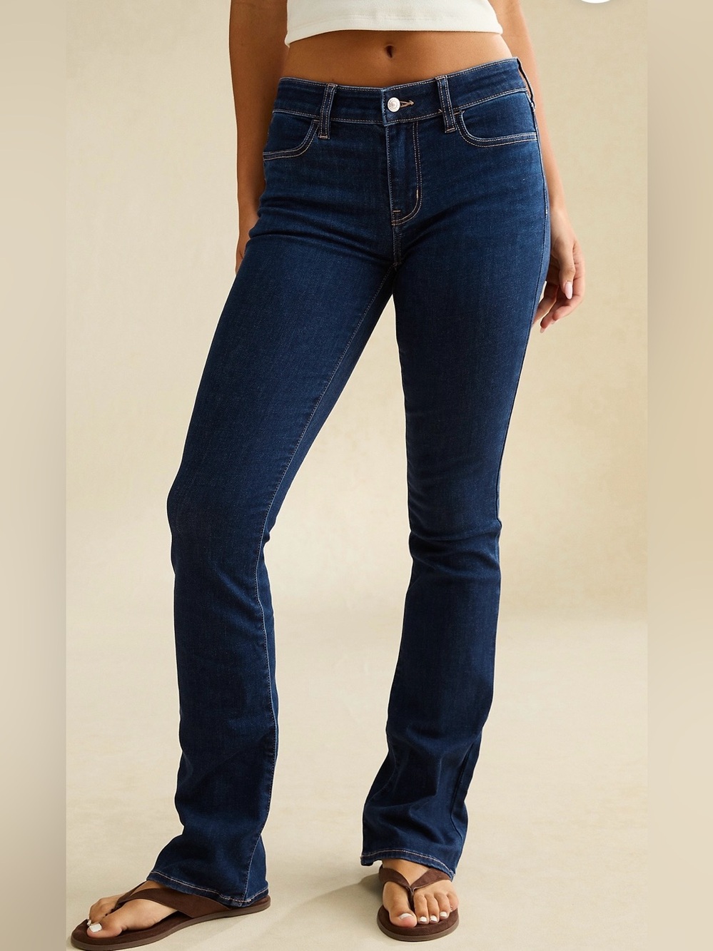 American Eagle Low rise Kick bootcut jeans sz 8 dark wash NWT